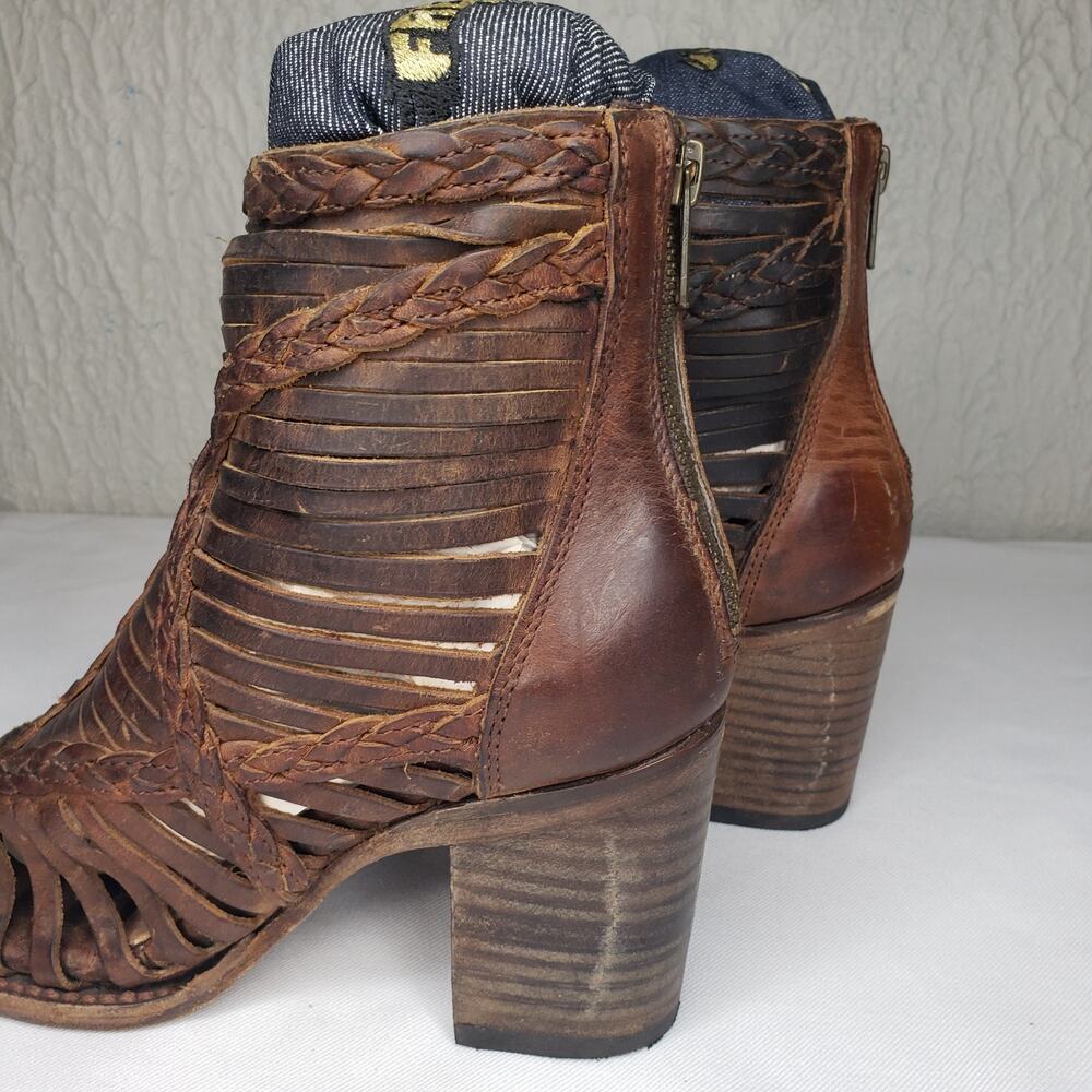 Freebird by Steven Bela Heeled Cage Sandals Boots Brown Leather Sz 7 Distressed - Picture 8 of 16